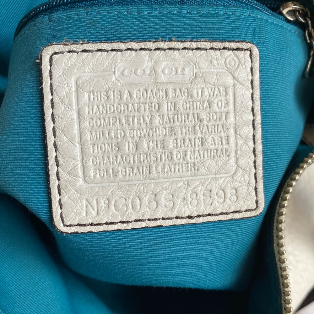 Coach Chelsea White Pebble Leather Hobo Bag - Picture 4 of 9